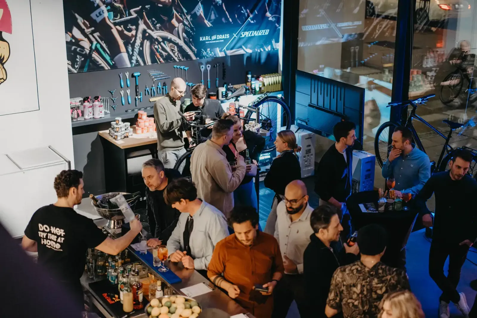Professionelles Brandshooting KVD Bikestore – Employer Branding – Galerieansicht