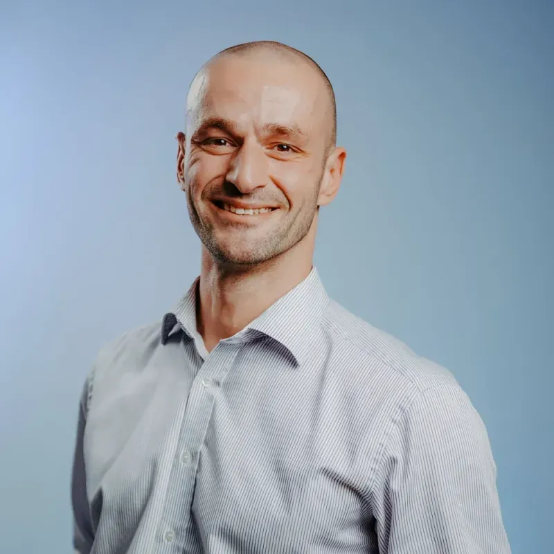 Leo Lützenkirchen, proQtech GmbH – business portrait by K&R