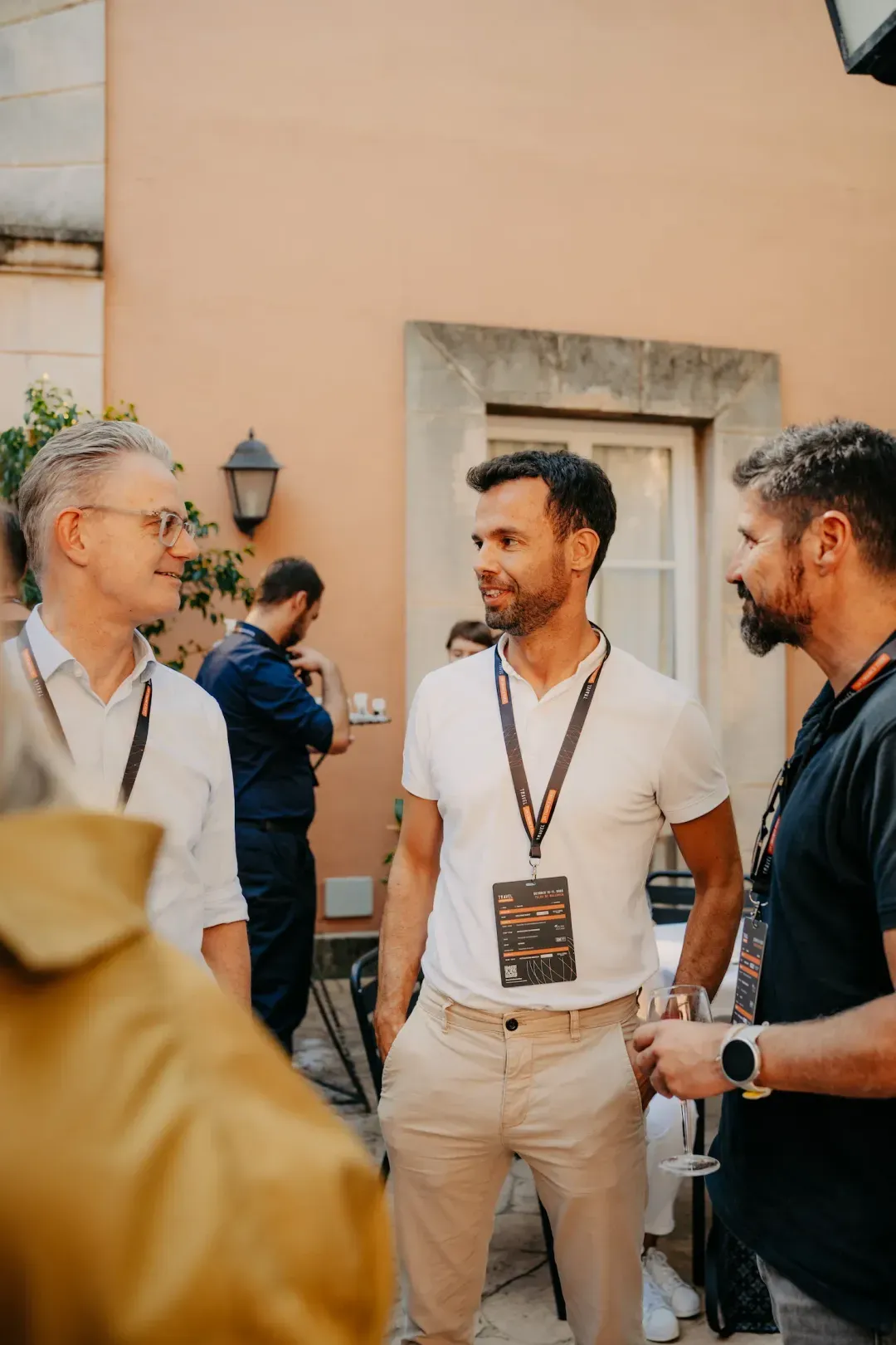 Professionelles Eventfotografie Chain4Travel – Kreativkonzept Klein & Rose