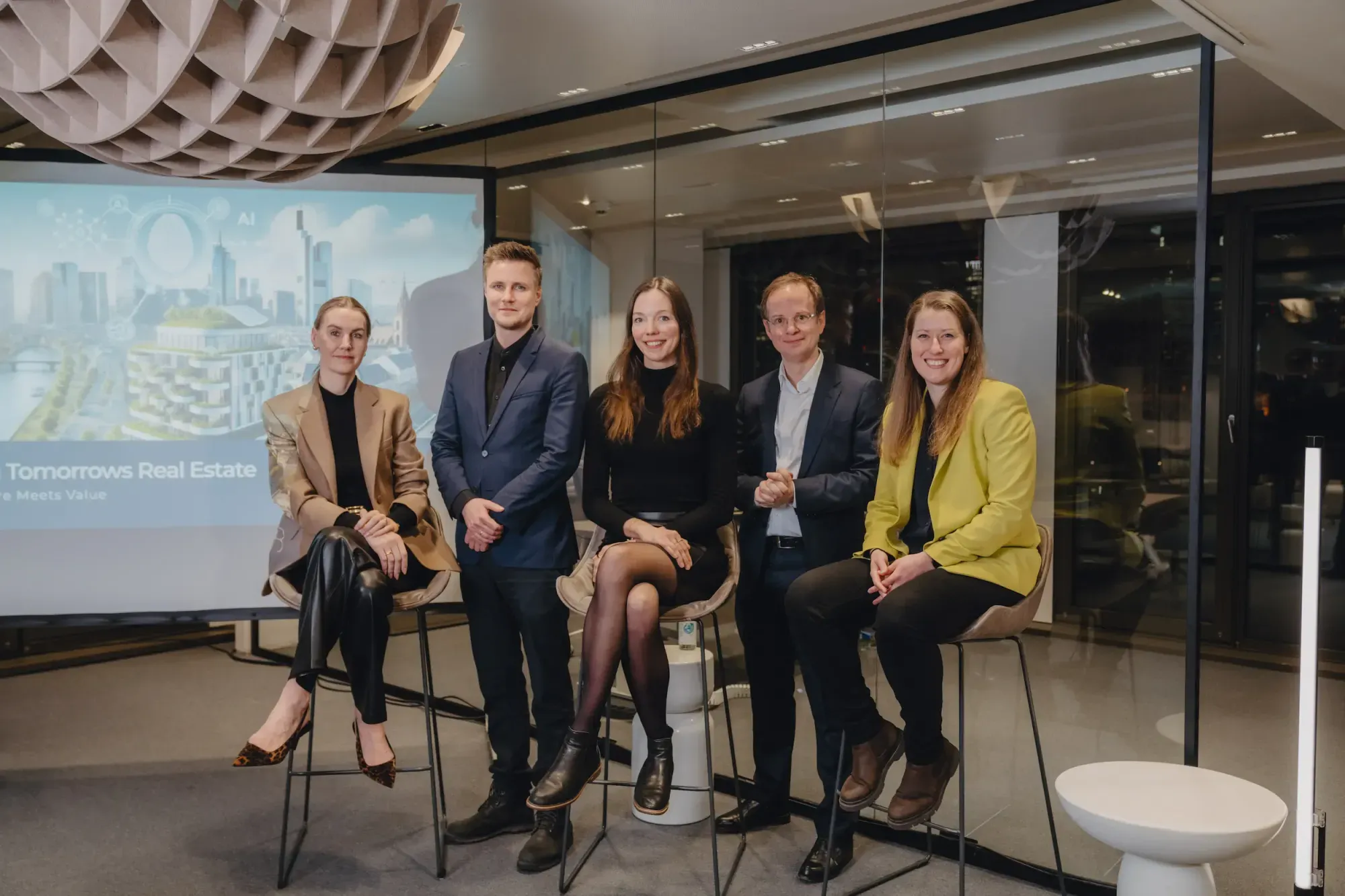 Gruppenfoto der Teilnehmer beim KI-Event von White Bird GmbH