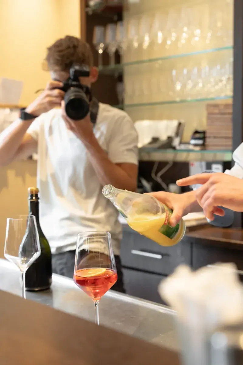 Ristorante Girasole Behind the Scenes - Tischszene